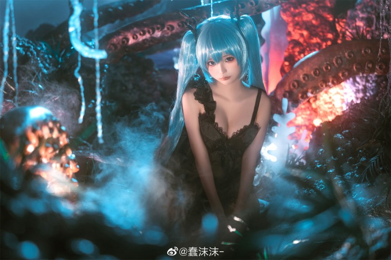 蠢沫沫《深海少女》美图再现，文艺复兴海洋风情，甜度爆表！